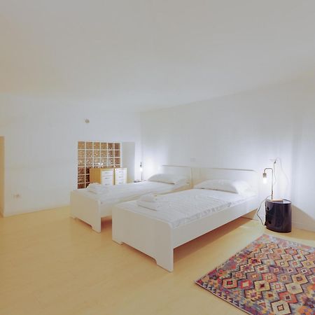 Appartamento Sant'Agostino - Charming Retreat 210M From M2 Milano Esterno foto